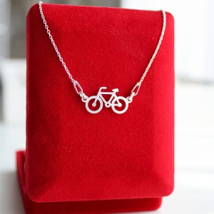 Srebrny Naszyjnik z Rowerem