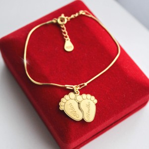 Złota Bransoletka Dwie Stópki na Łańcuszku Grawer
