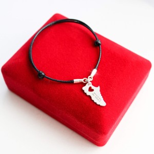 Srebrna Bransoletka z Butem I Love Run na Sznurku