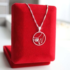 Srebrny Naszyjnik Dłonie dla Mamy