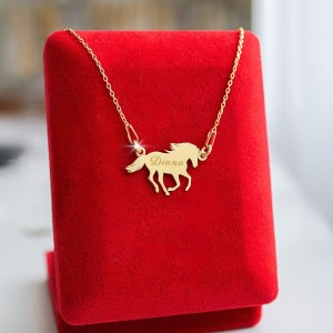 Złoty Naszyjnik z Koniem Grawer