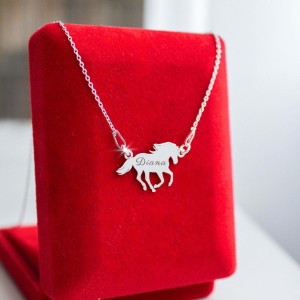 Srebrny Naszyjnik z Koniem Grawer