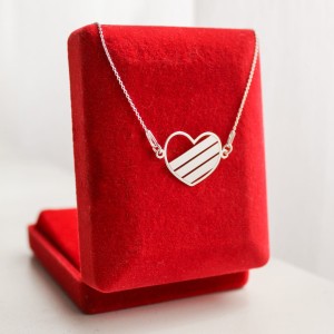 Srebrny Naszyjnik z Sercem i Trzema Blaszkami z Grawerem