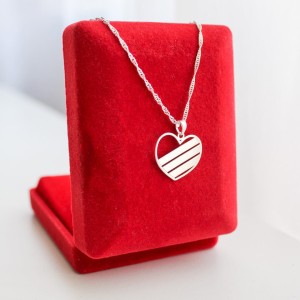 Srebrny Naszyjnik z Sercem i Trzema Blaszkami z Grawerem