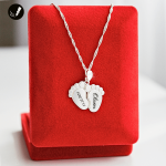 Srebrny Naszyjnik Stópki Dziecka dla Mamy 925